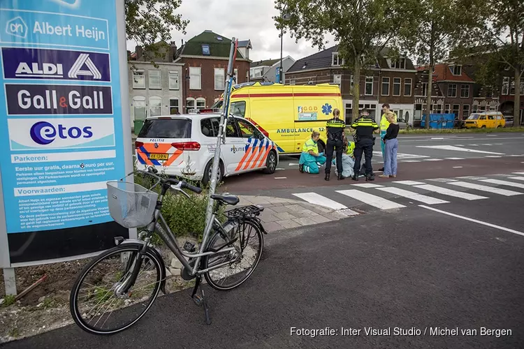 Oudere vrouw lichtgewond bij ongeval Westergracht in Haarlem