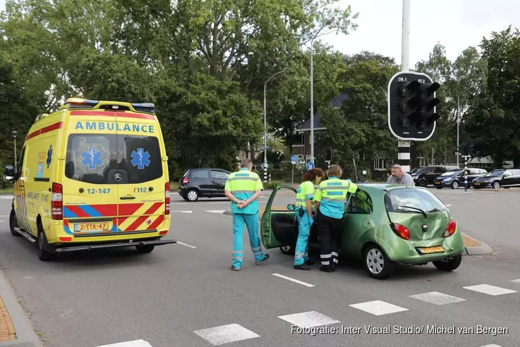 Kopstaartbotsing aan de wagenweg Haarlem