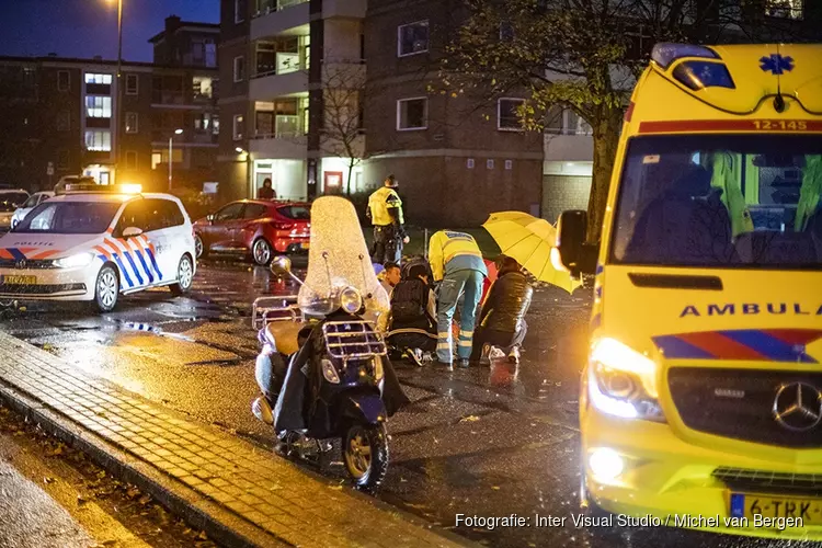 Scooterrijdster gewond na ongeval Jan Gijzenkade Haarlem