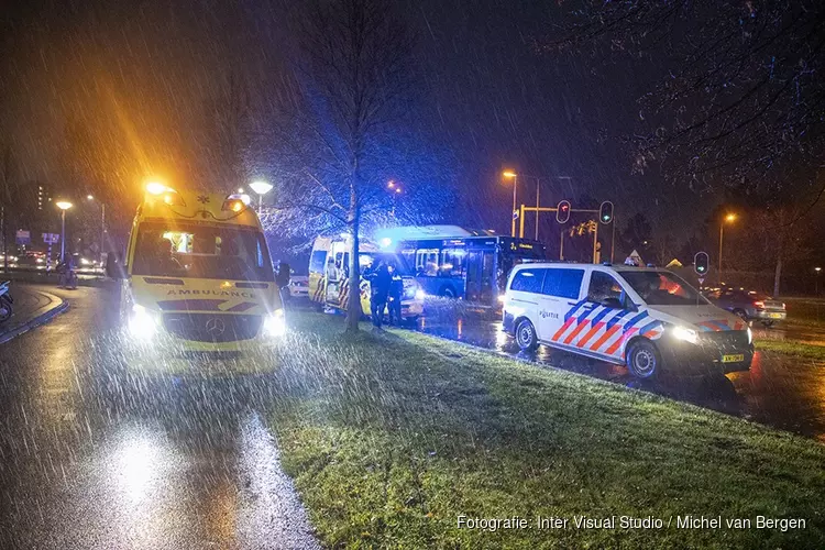 Gevallen scooter schept fietsers op Vlietweg