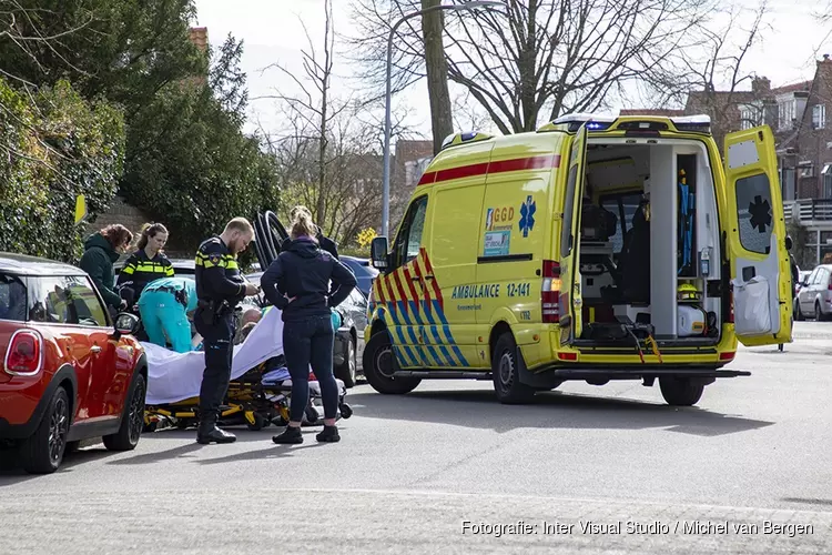 Fietser gewond na ongeval op de Middenweg in Haarlem