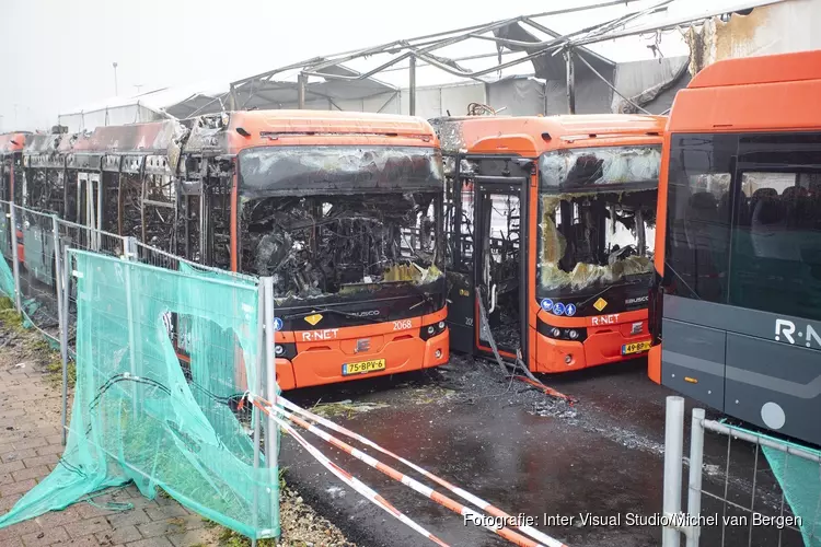 Ravage bij daglicht na verwoestende brand bij Connexxion