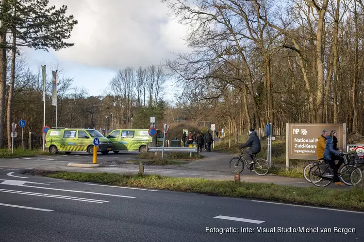 Parkeerplaats Kennemerduinen in Overveen afgesloten om drukte te voorkomen