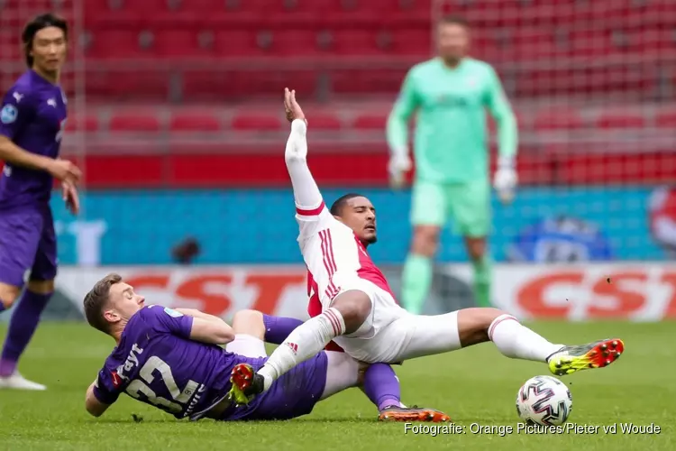 Ajax boekt gedegen overwinning op FC Groningen