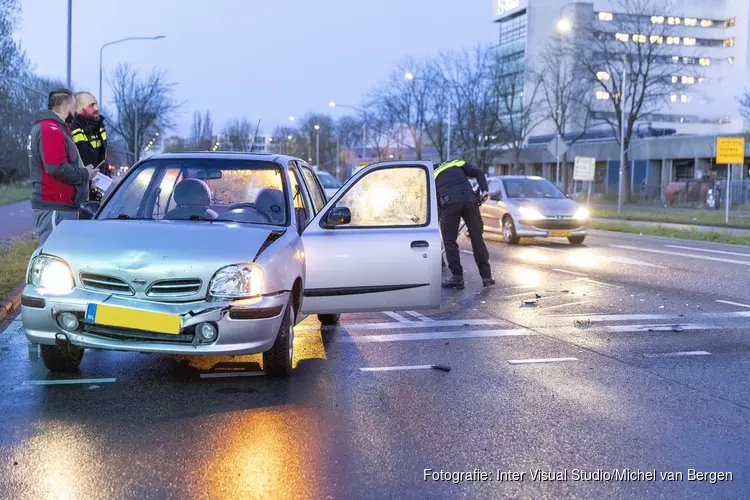 Kop-staart aanrijding op de Amerikaweg in Haarlem