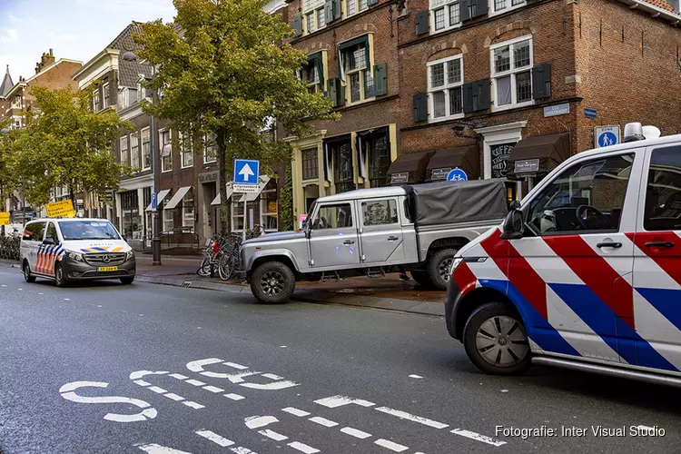 Snorfietser gewond na ongeval op de Gedempte Oude Gracht in Haarlem