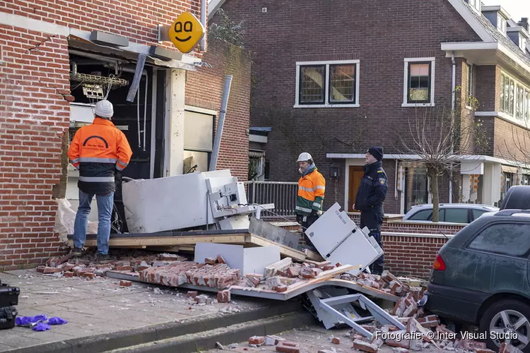 Politie zoekt getuigen van plofkraak