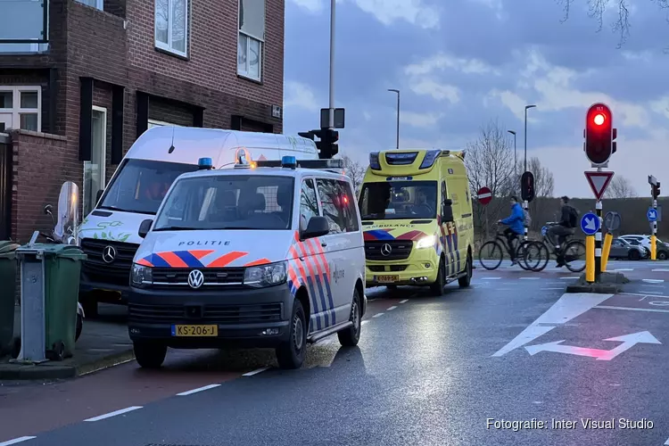 Jonge vrouw gewond na ongeval op de Jan Gijzenkade in Haarlem