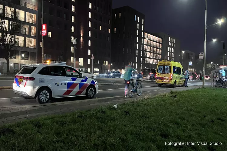 Meisje gewond na botsing met auto in Haarlem