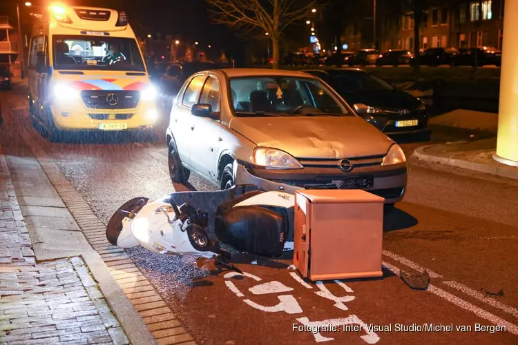 Maaltijdbezorger aangereden op de Kampersingel in Haarlem