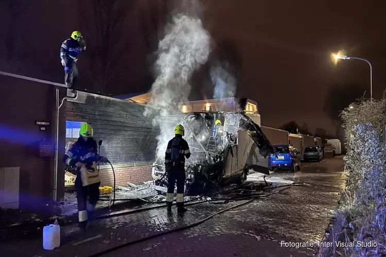 Camper door brand verwoest in Haarlem