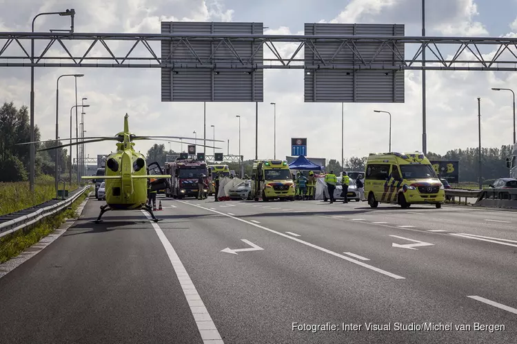 Traumahelikopter landt op snelweg na ernstig ongeval A9