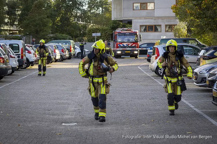 Brandweer groots uitgerukt bij brand Wooncomplex Johan Limpershof