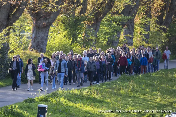 Dodenherdenking 4 mei 2023 op de Jan Gijzenbrug in Haarlem