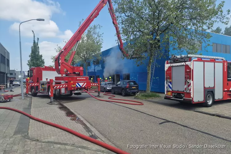 Brand bij bedrijf in Haarlem