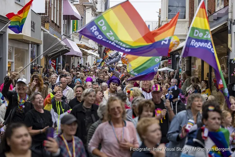 Pride at the Beach tocht door Zandvoort