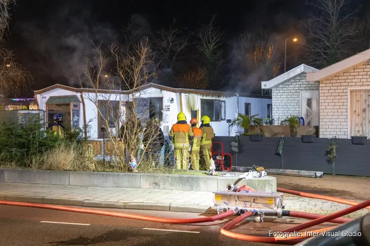 Brand op woonwagenkamp in Haarlem