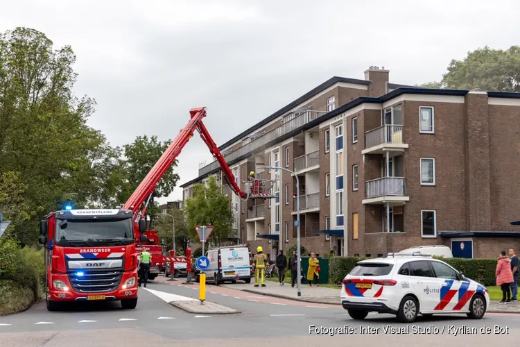 Woningen ontruimd bij brand in flat Haarlem