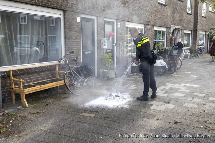 Man komt "belofte" na en sticht brand voor woning Spaarnhovenstraat in Haarlem