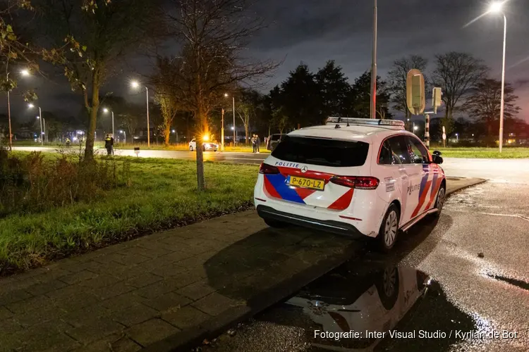 Passagier gooit autosleutels van taxi naar buiten na conflict over tarief in Haarlem